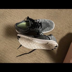 Nike tennis shoes size 7.5